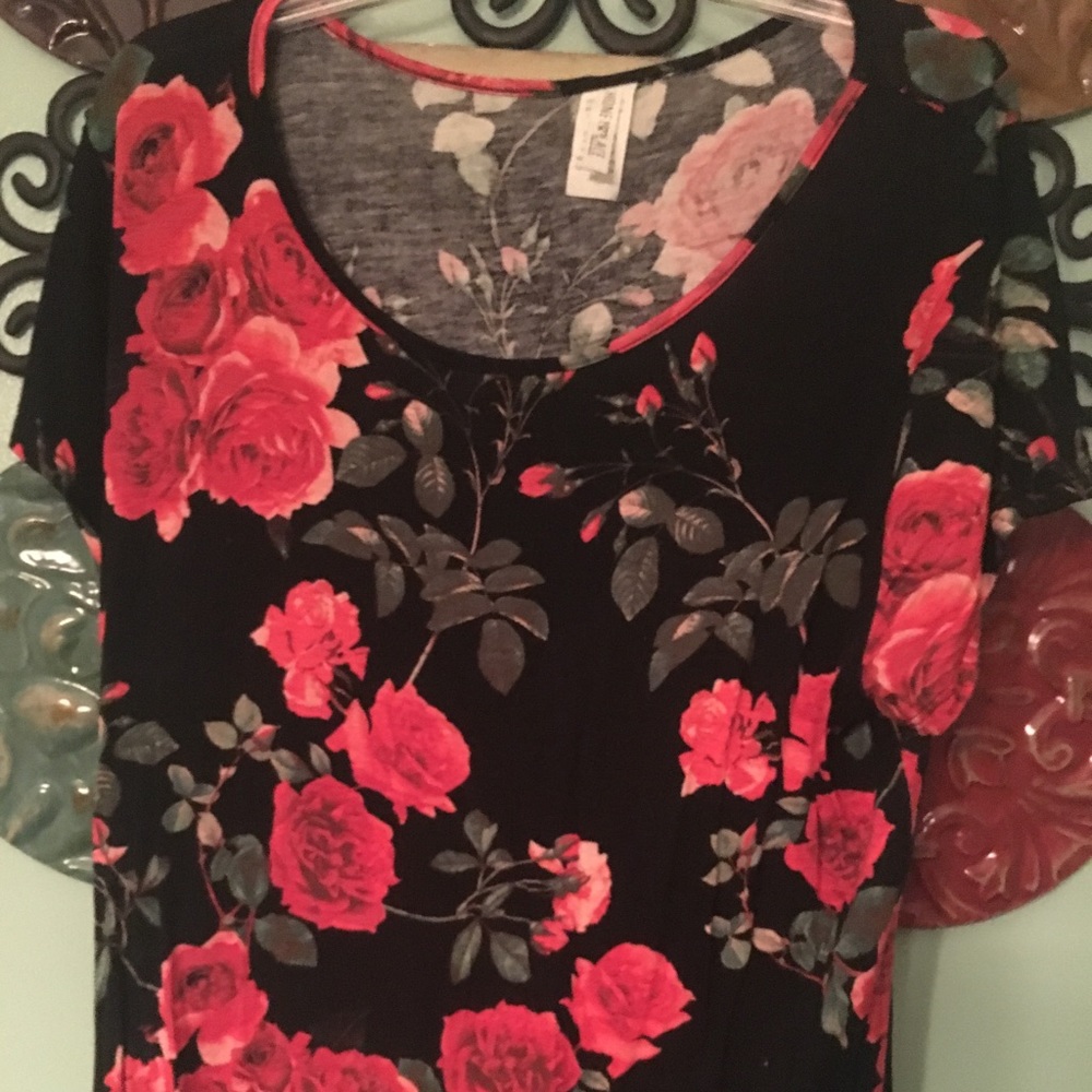 Rose Dixon Tee